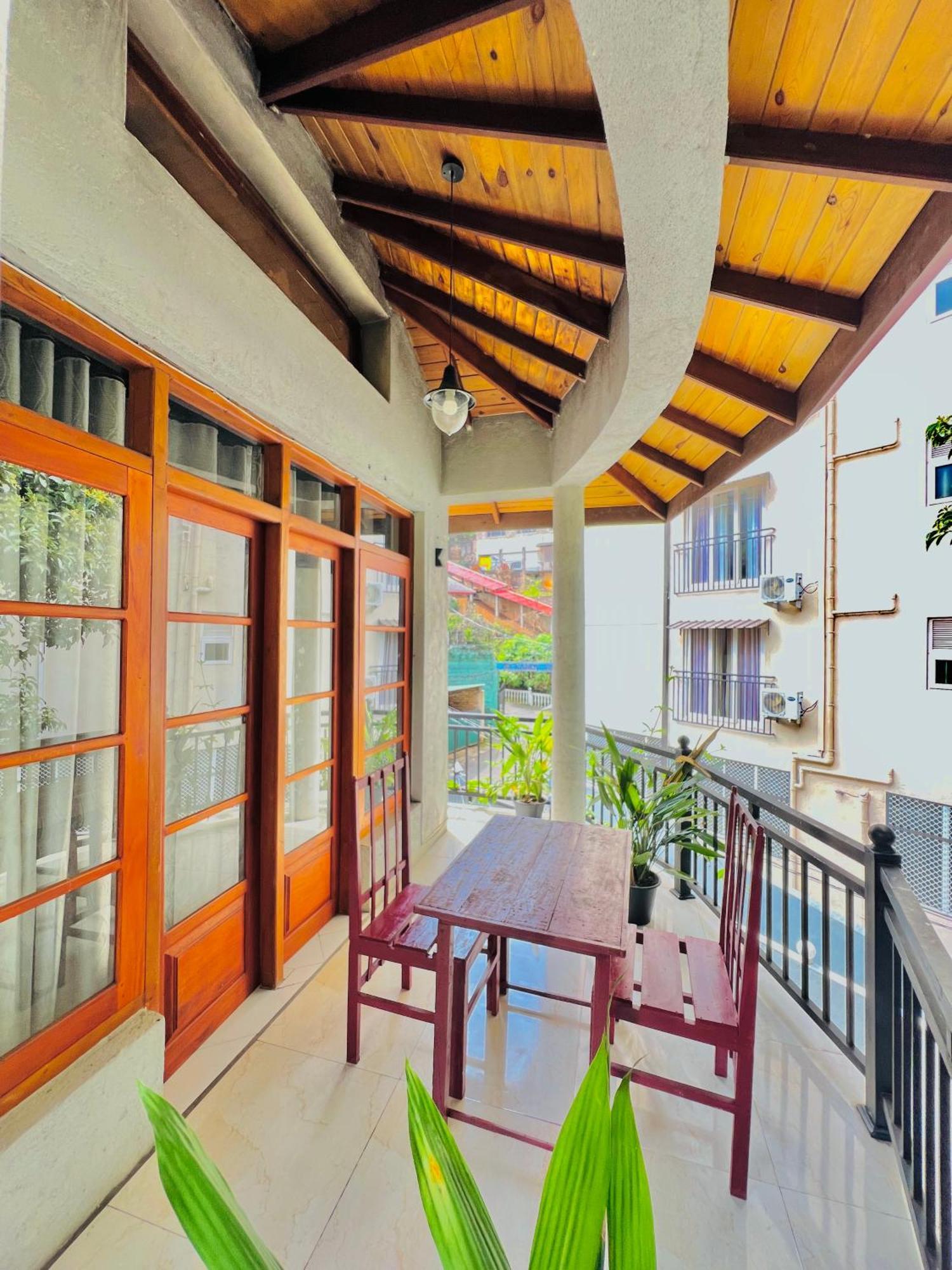 Malwaththa Mount Villa Канди Екстериор снимка