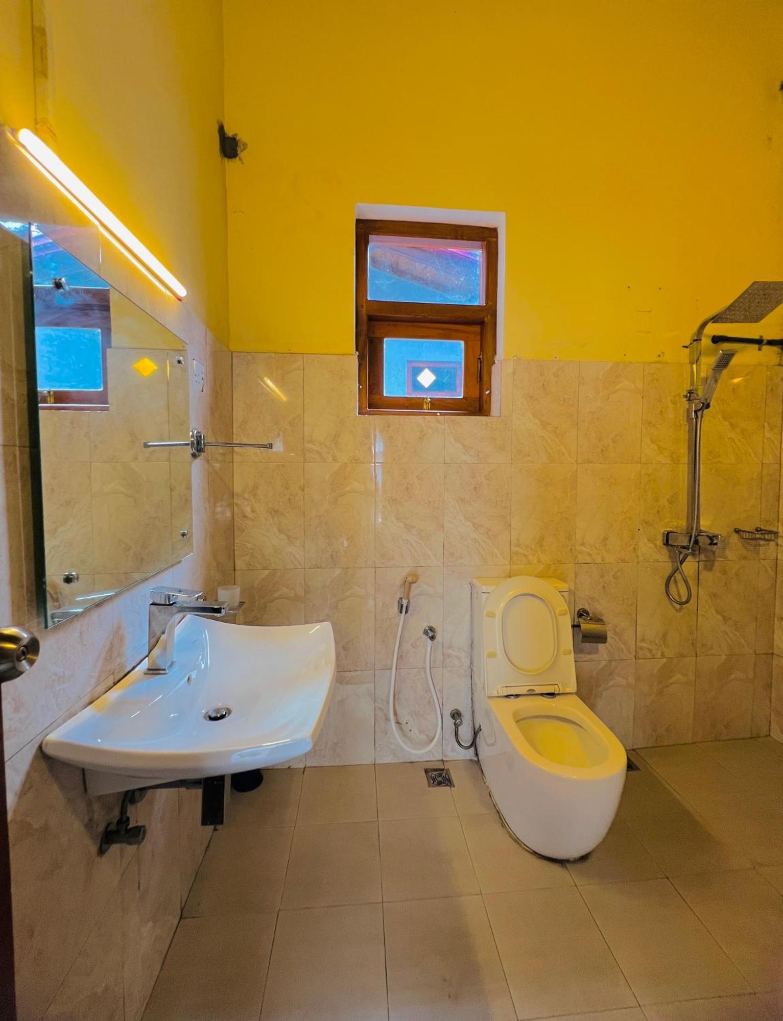 Malwaththa Mount Villa Канди Екстериор снимка