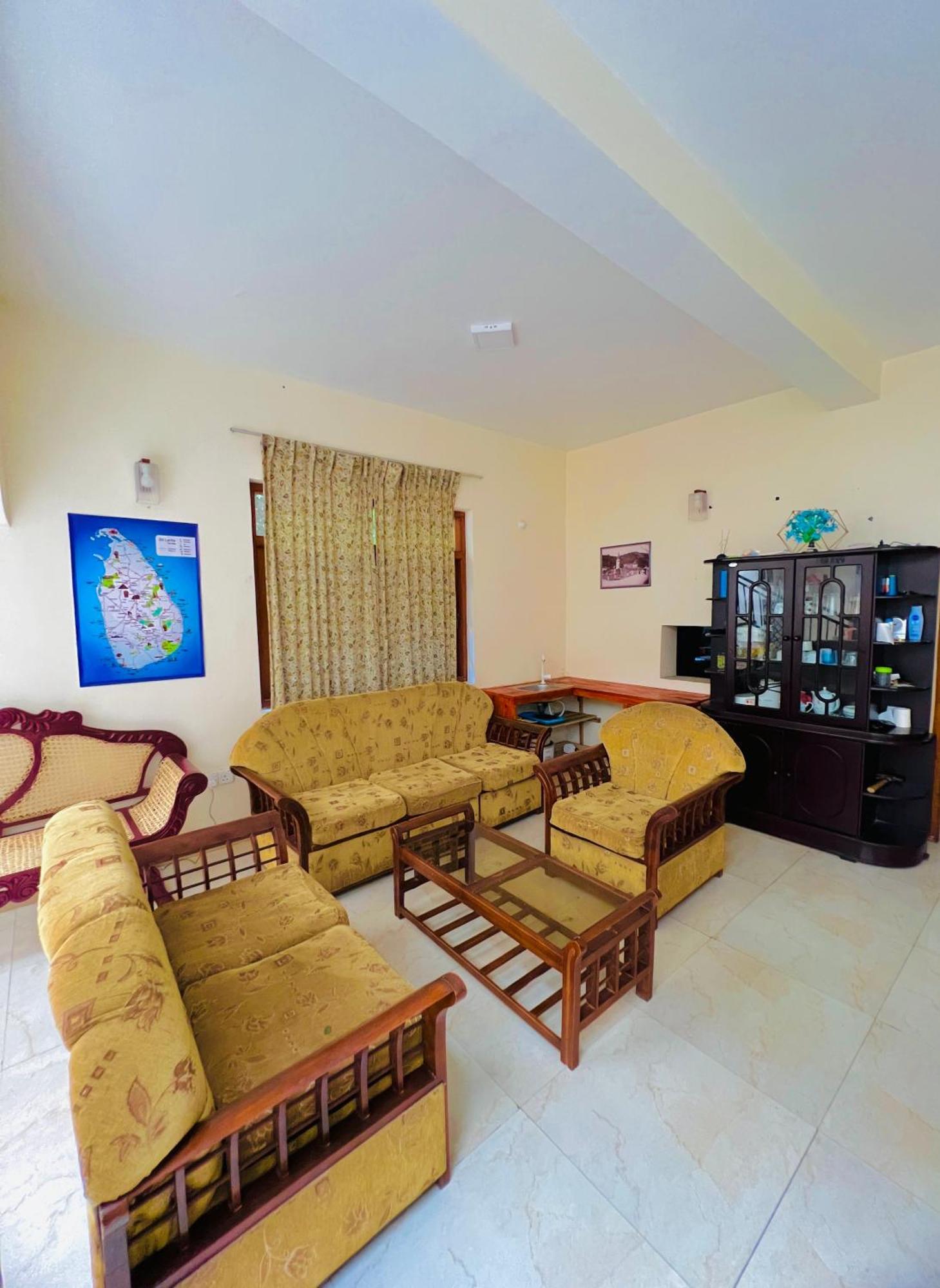 Malwaththa Mount Villa Канди Екстериор снимка